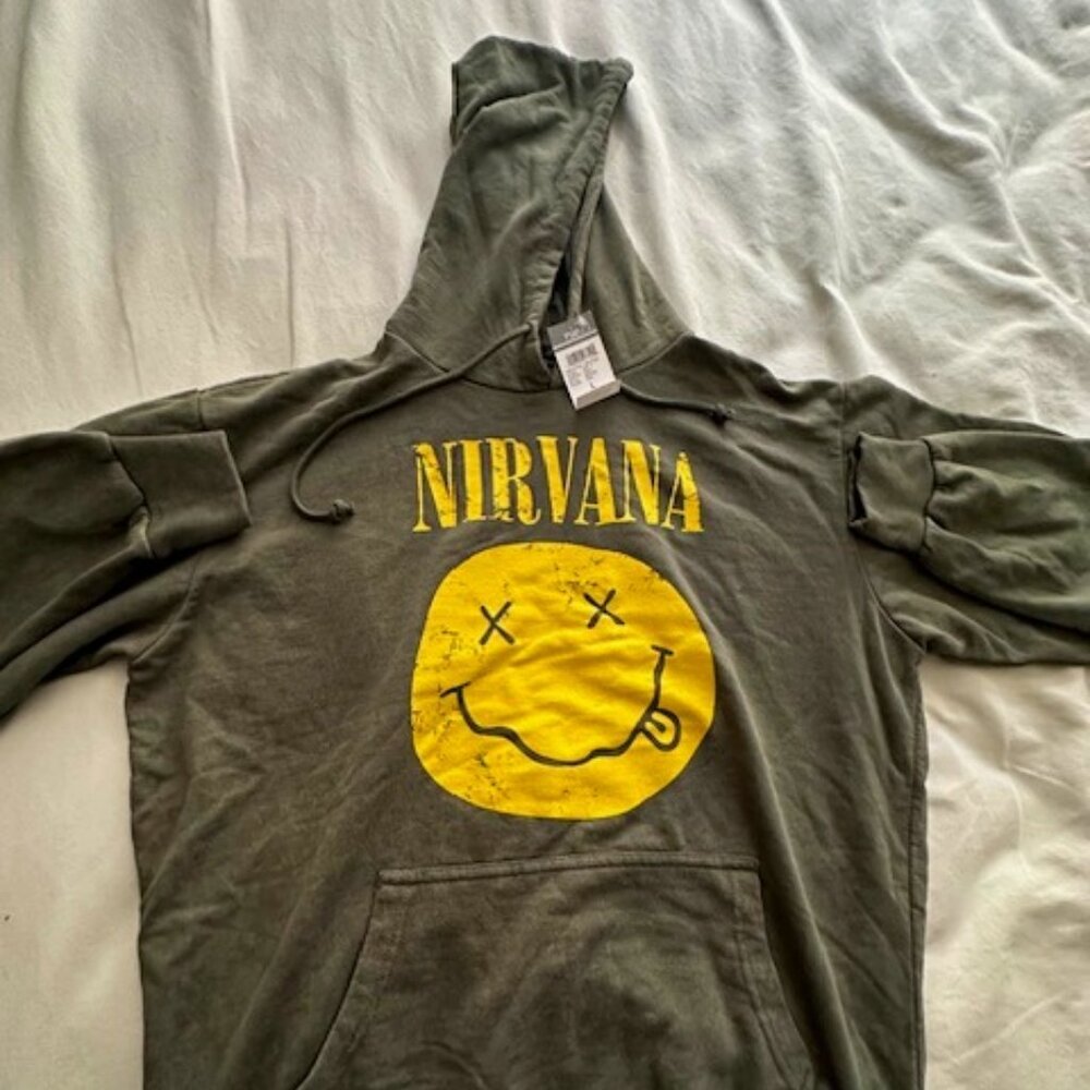 Rue21 Men's Vintage Nirvana Smiling Face Hoodie Olive - Large
